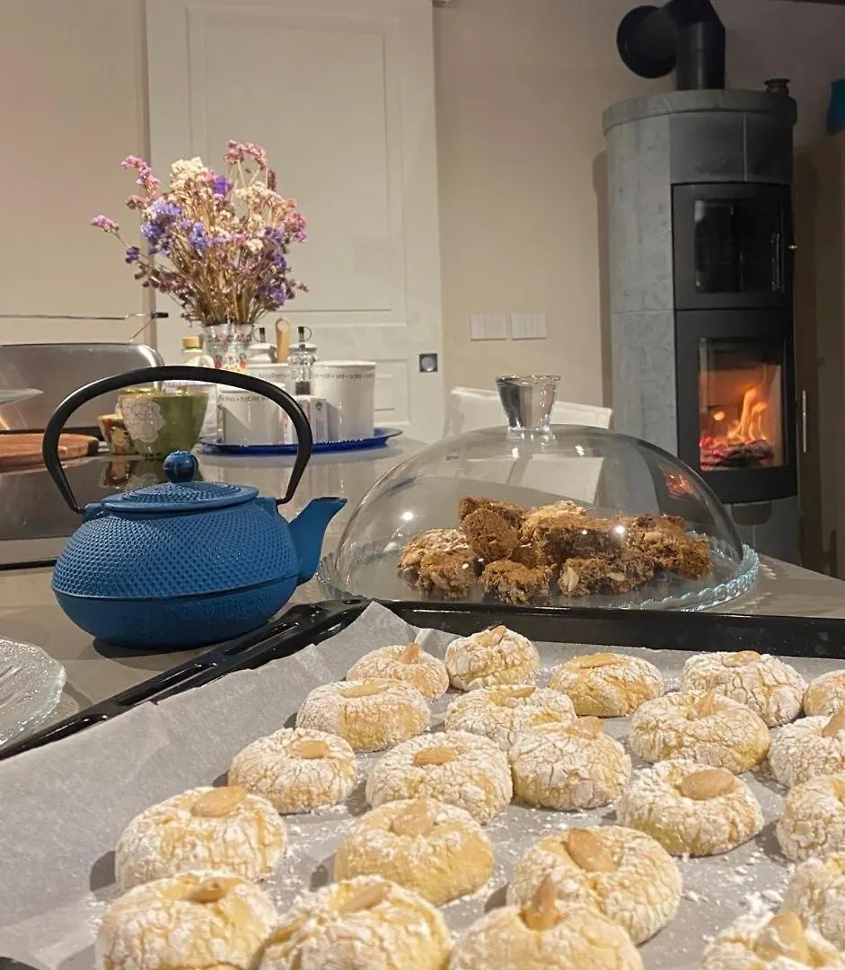 Bed & Breakfast Poderino - A Place To Feel Cento